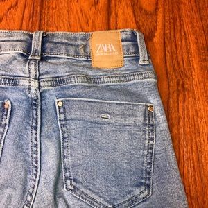 Skinny jeans from Zara ! New only washed before we used it